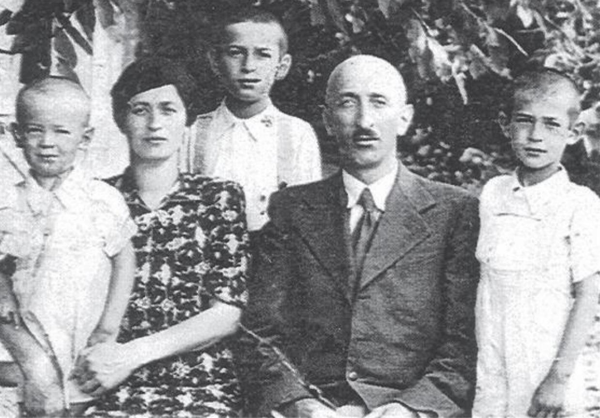 CENSUS PHOTOGRAPH